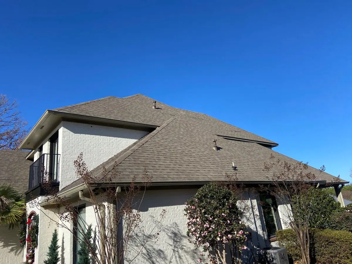 Finished shingle roof on a home, roof repair and replacement by Dickerson Contracting serving Brandon, MS