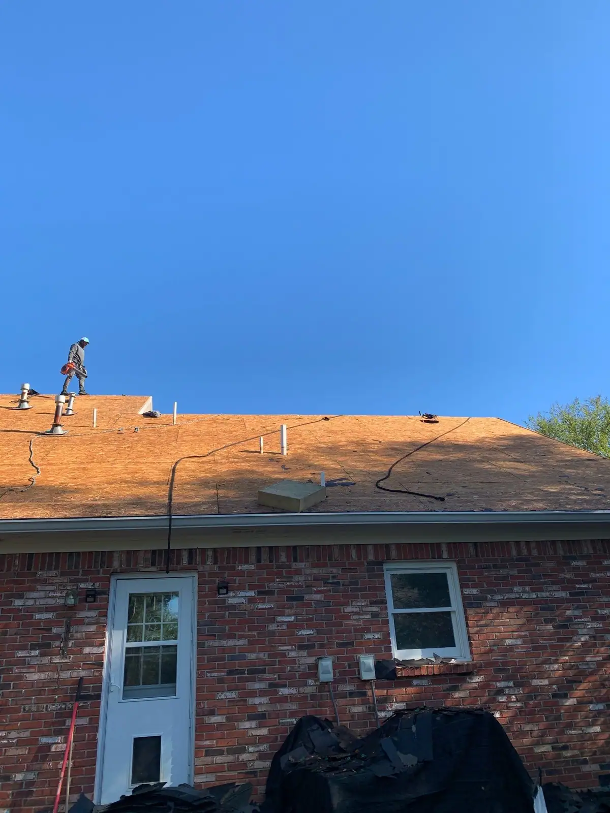 Roof stripped and prepped for new shingles, roof repair by Dickerson Contracting in Madison, MS