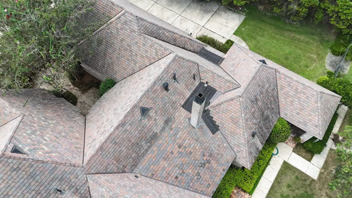 Finished multi-tone shingle roof on a brick home, residential roofing by Dickerson Contracting in Vicksburg, MS